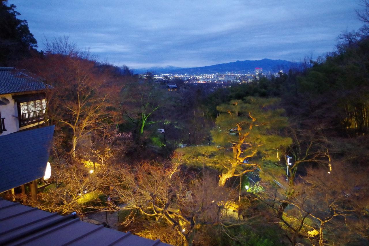 Takasaki Kannonyama Onsen Kinzanso Hotel Exterior photo